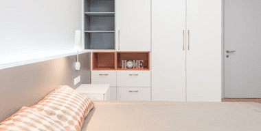 Service - Wardrobe Storage
